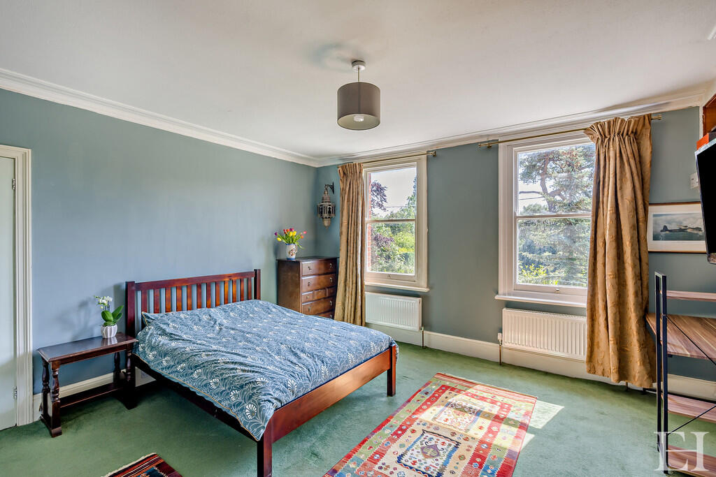 8647466-interiorW...