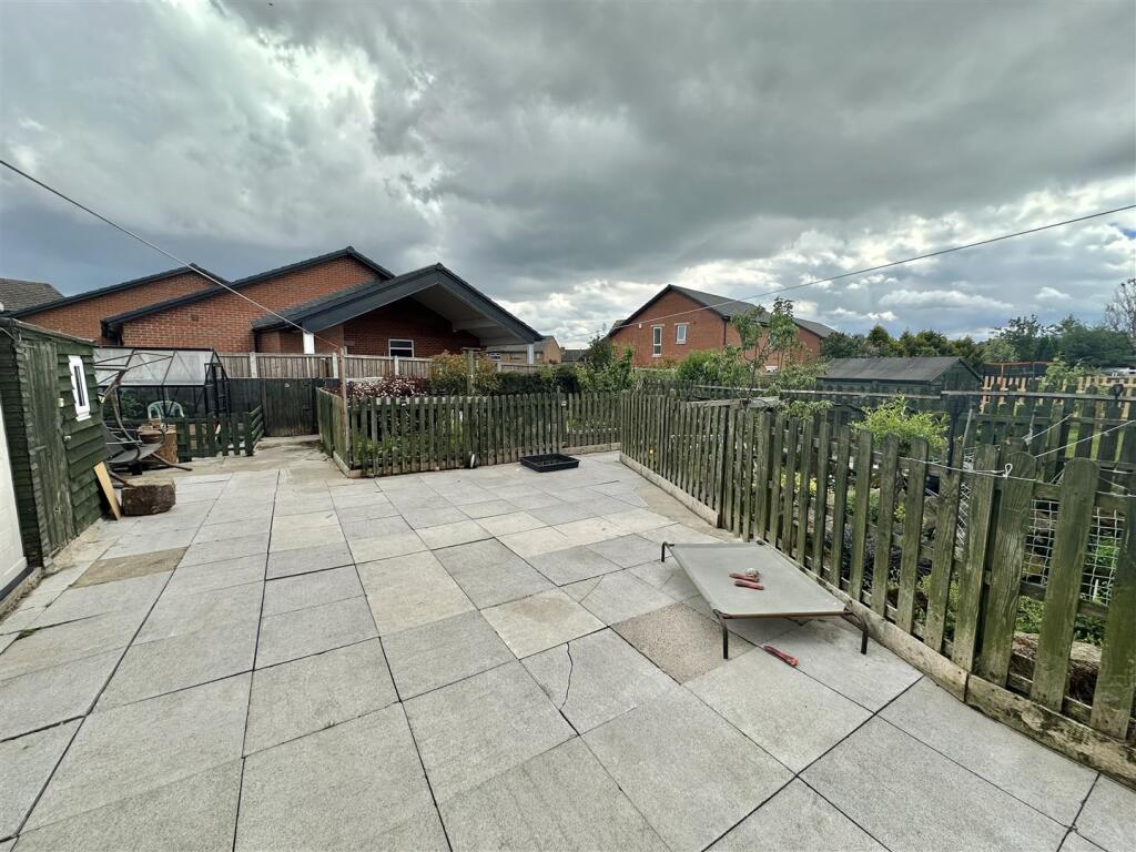 Bramleys Estate Agents - Curwen Cresent - Heckmond