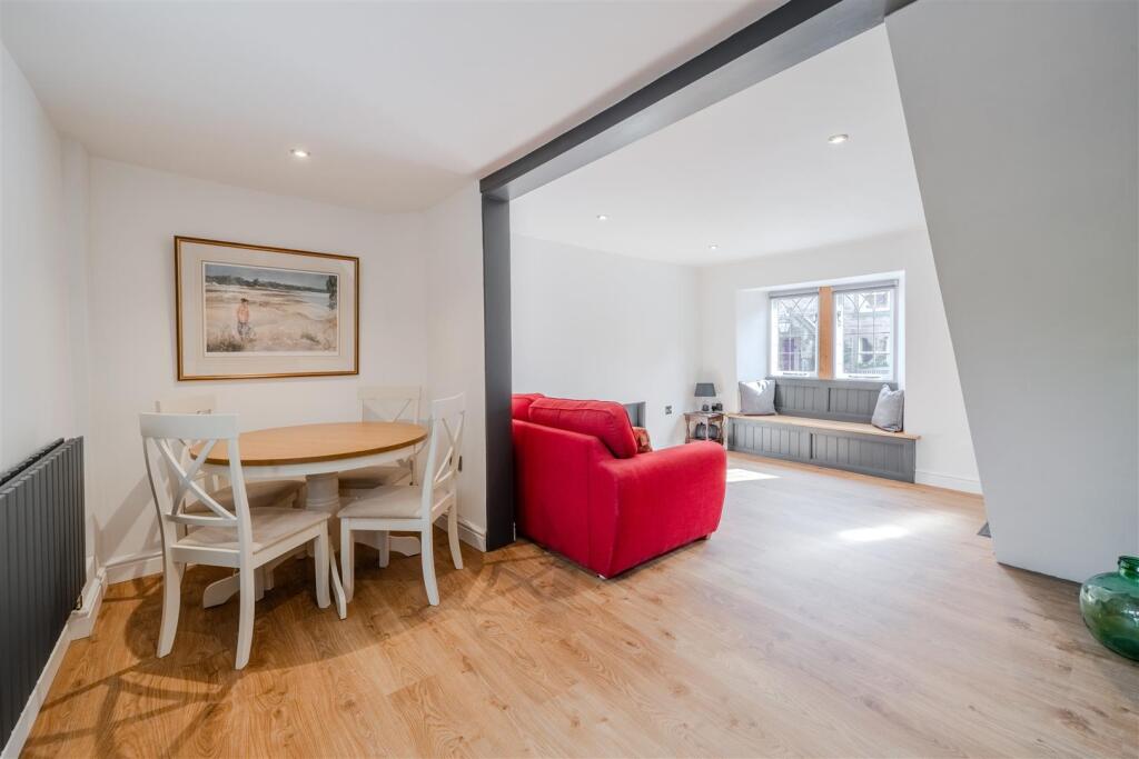 Living Room - Diner-3.jpg