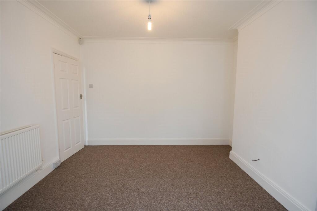 Living Room (2)