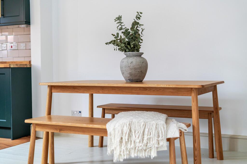 1331077-19-6883aa...