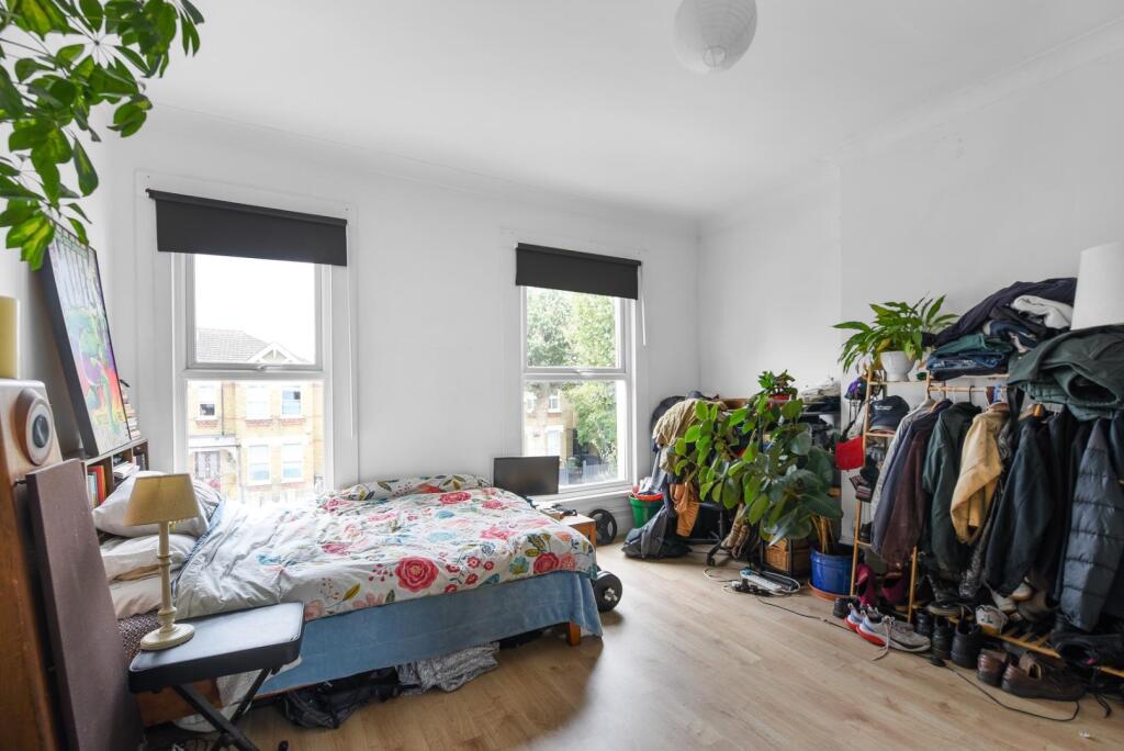 1533100065 - 82c South Croxted Road, SE21 - 14.jpg