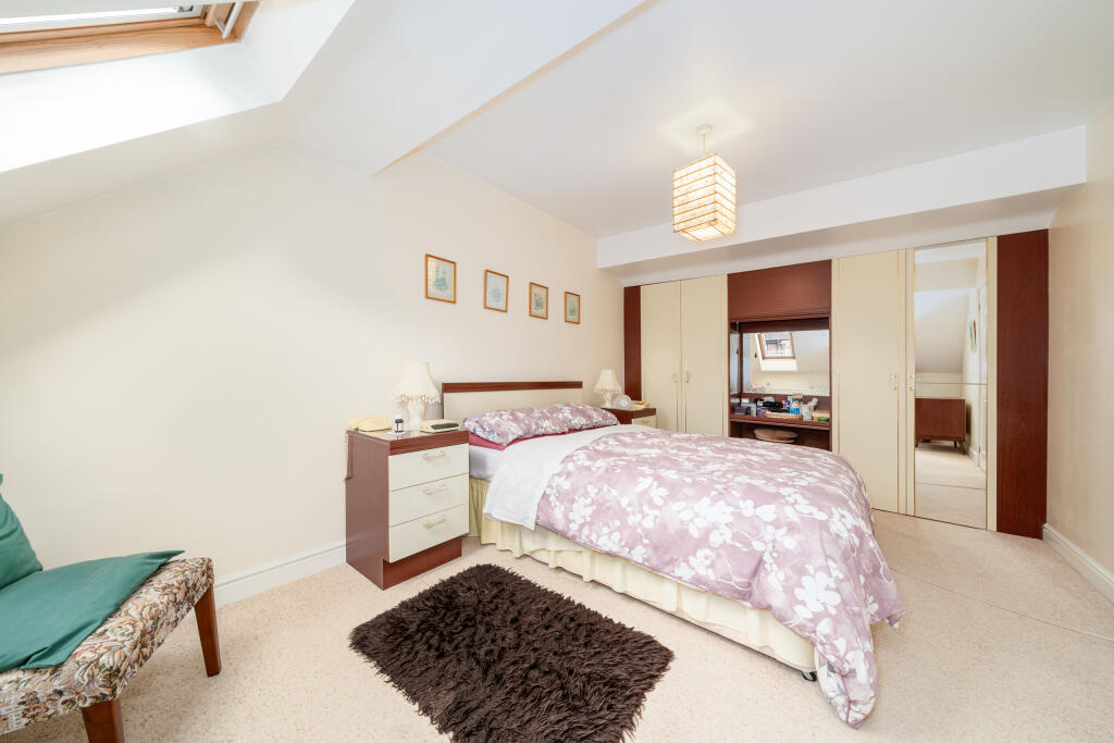 18 Abbotts Rd-16