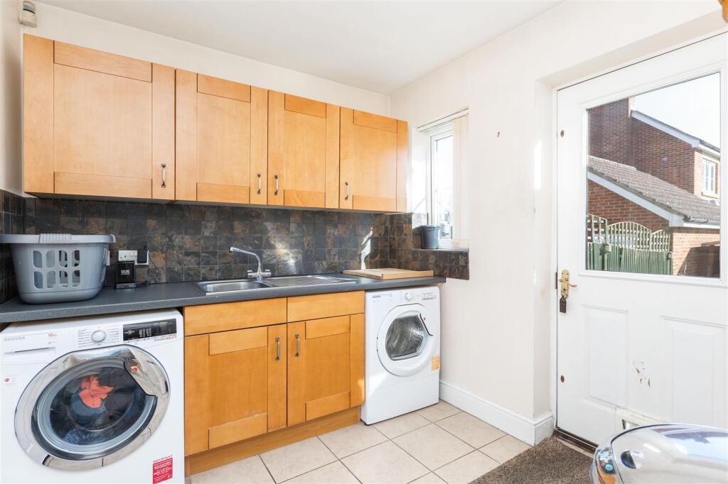 3 Dollimere Close-11.jpg