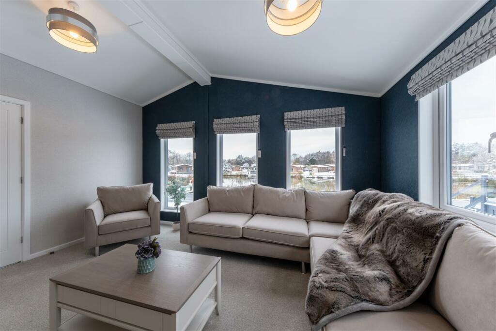 63 Oakmere Country Park-004.JPG