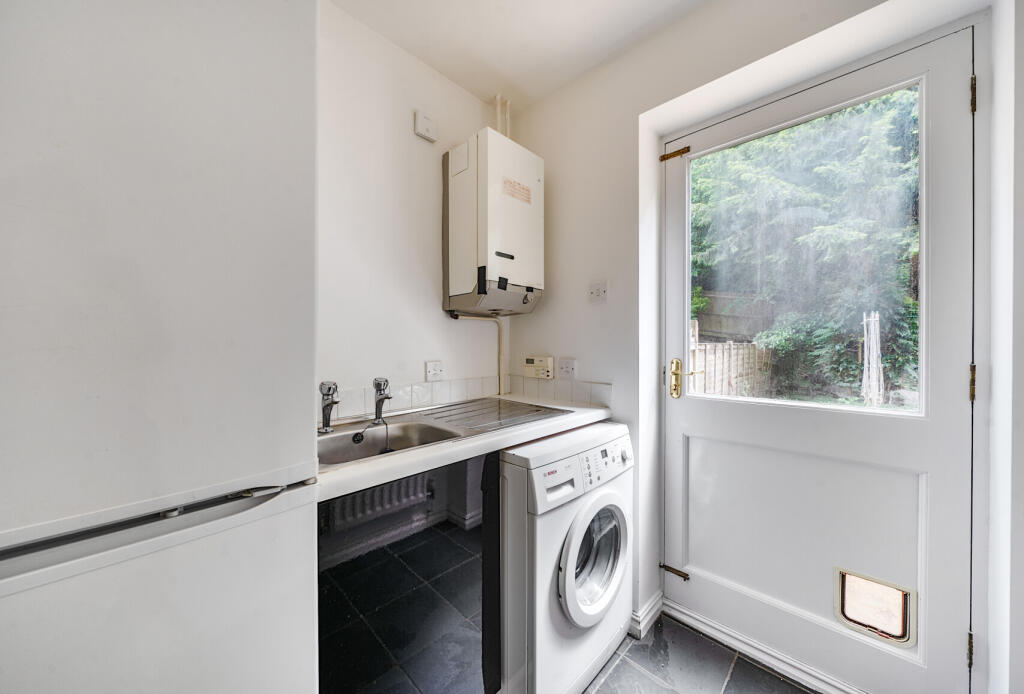 1294542-10-682f13...