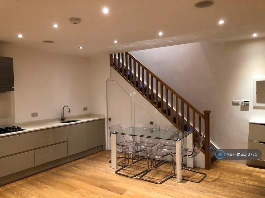 Kitchen/Lounge