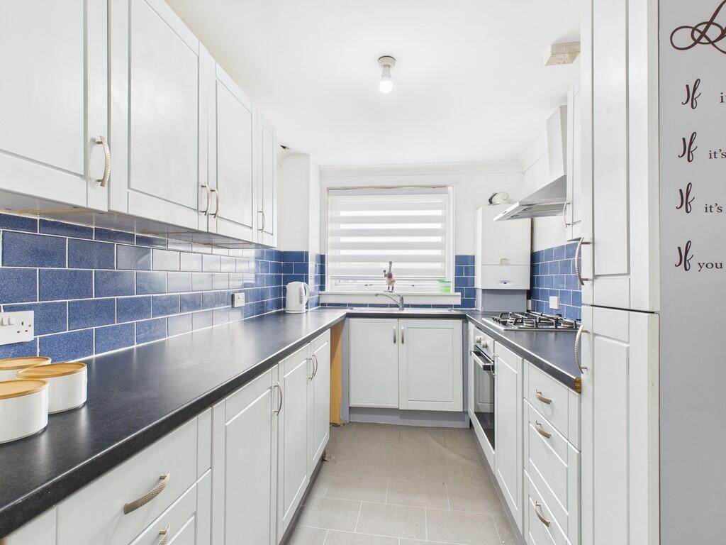 CAM05526G0-PR0050...