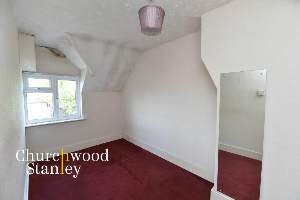 Second bedroom