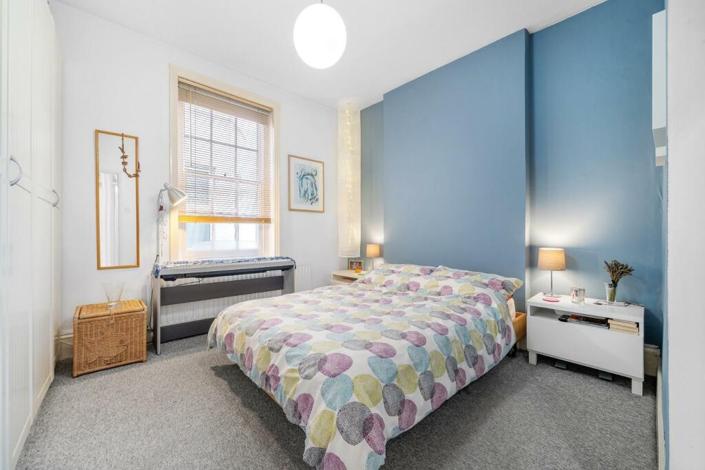 Bedroom 1.jpg