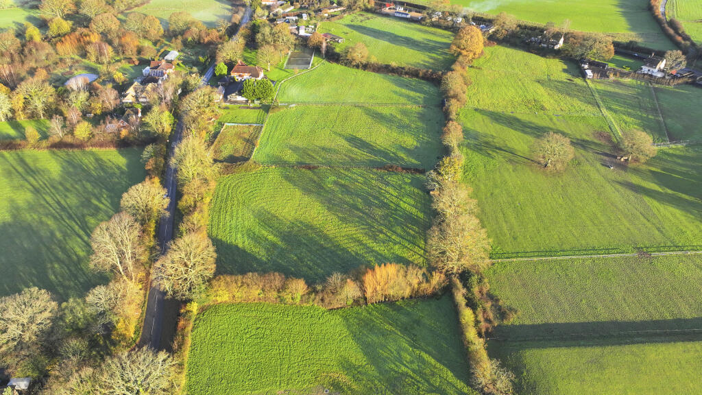 Broadford Bridge Road, West Chiltington, RN20 2LF 