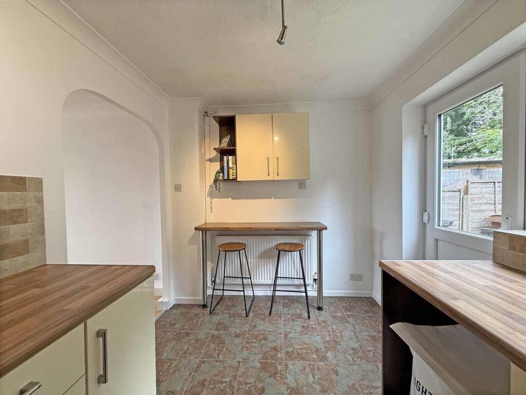 Bowers Park Drive 29 Kitchen 4.jpg