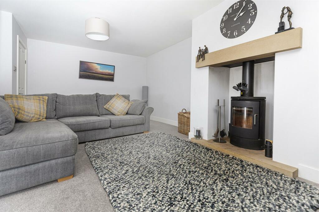 Bramleys Estate Agents - Blacksmiths Fold (12).jpg