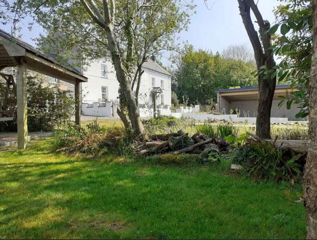 Gardens &amp; Grounds