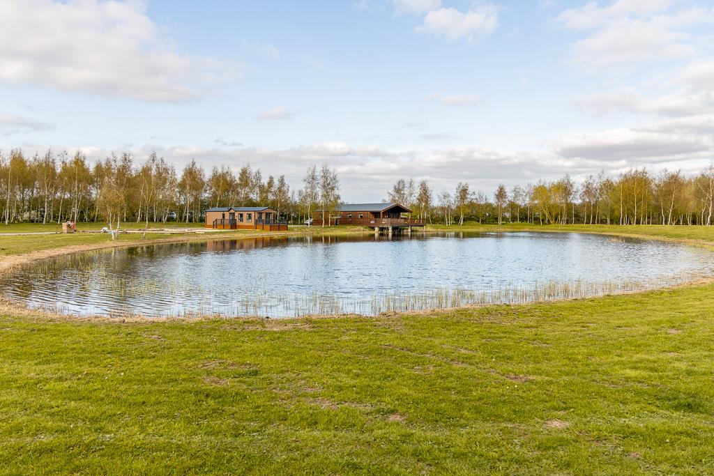 Swan Lake Country Park (Swineshead)-12.jpg