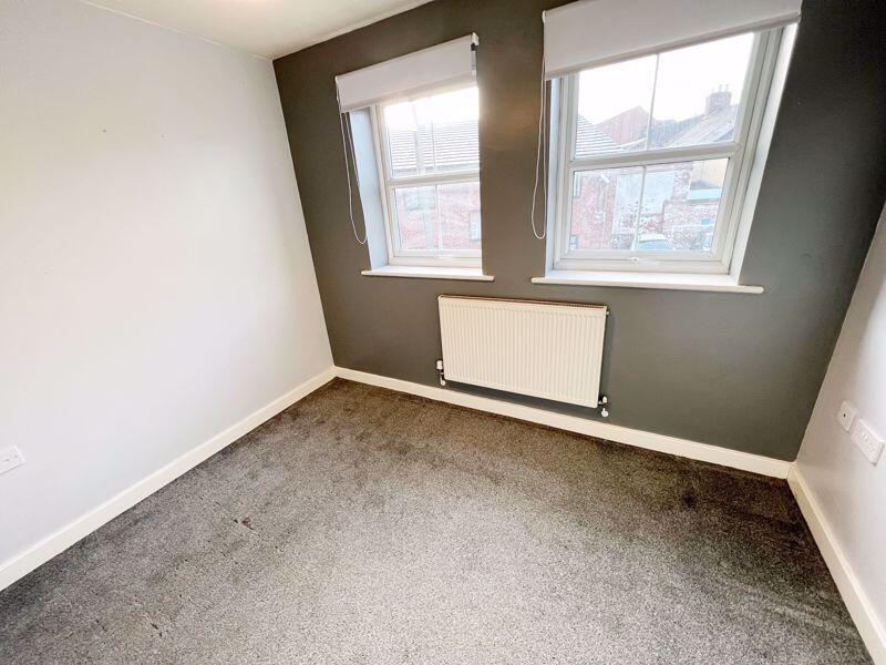 Bedroom (Exp.)