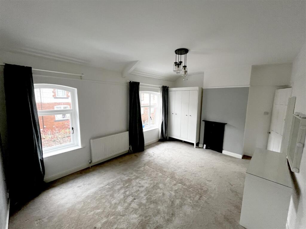 Bedroom1a.JPG