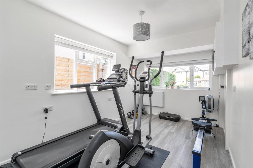 62 Aylesbury Road_34.jpg