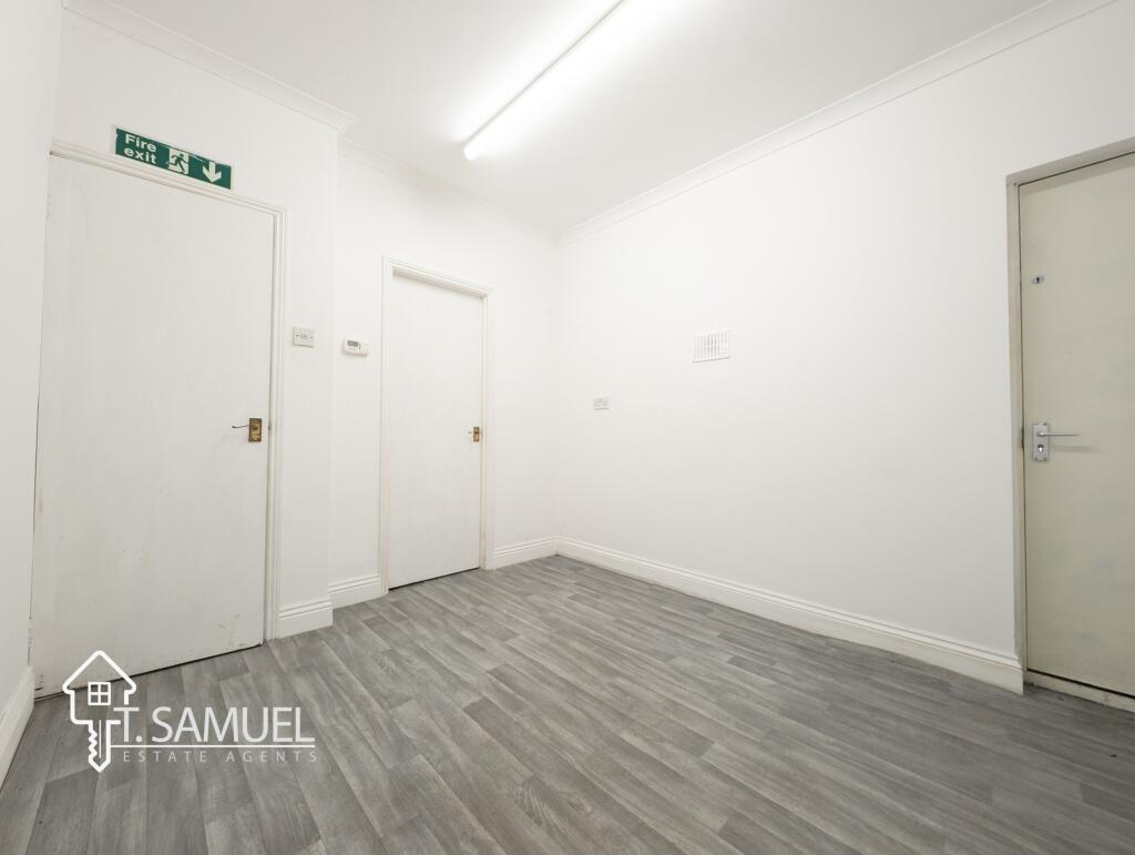 Retail unit 1