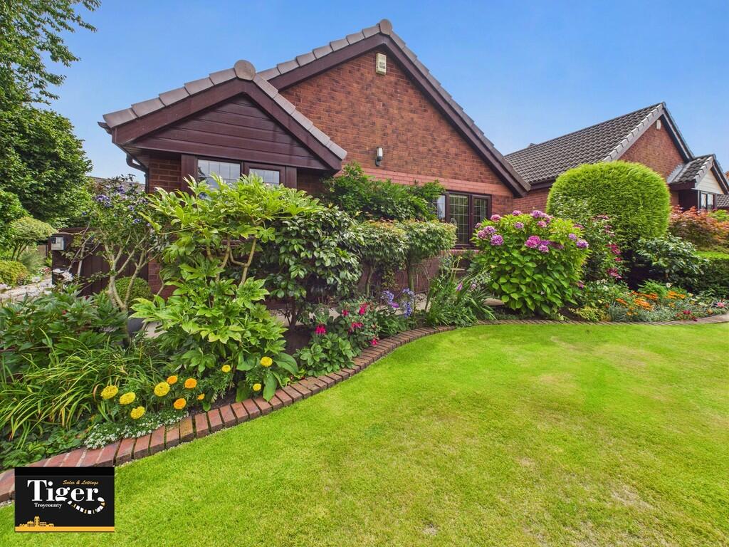 CAM02176G0-PR0671...