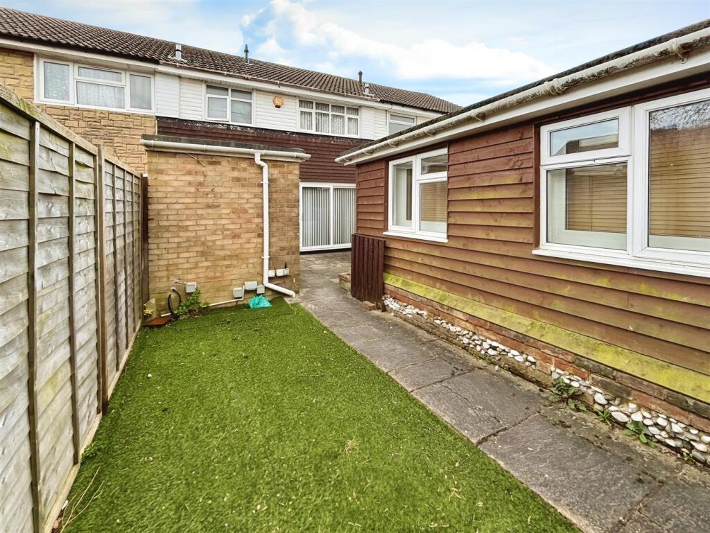 697bbd34-Garden 201.jpg