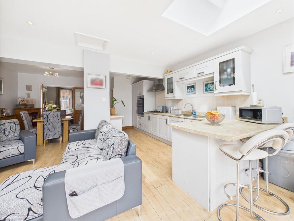 CAM05068G0-PR0040...