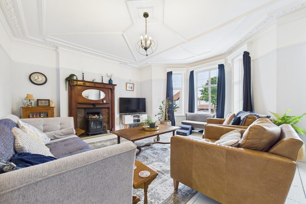 CAM01085G0-PR0592...