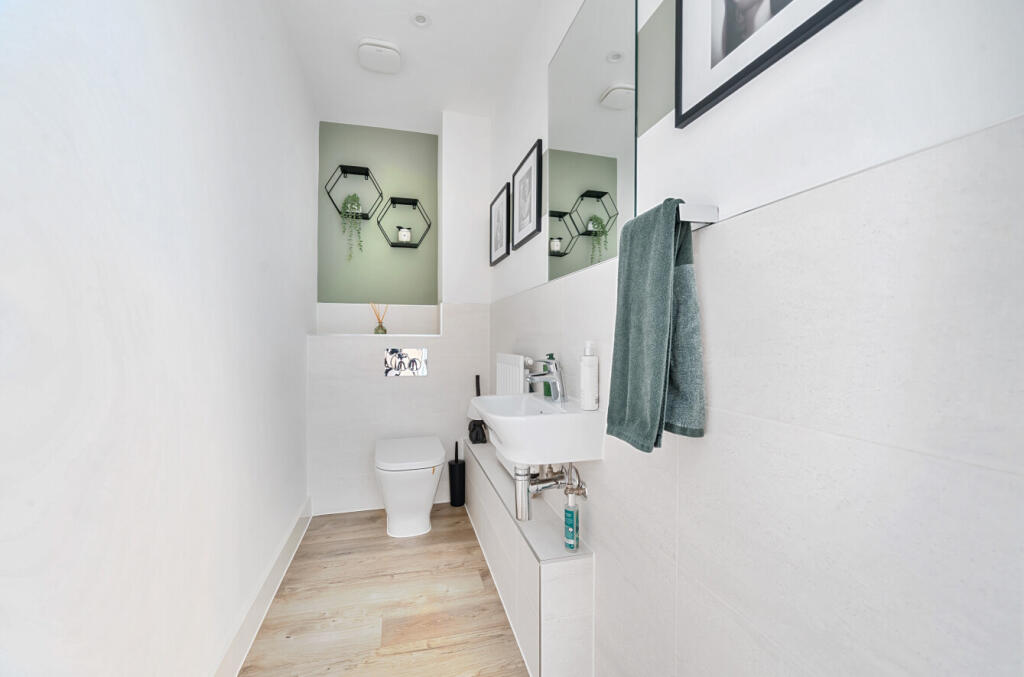 4-6823144eb945c-1...