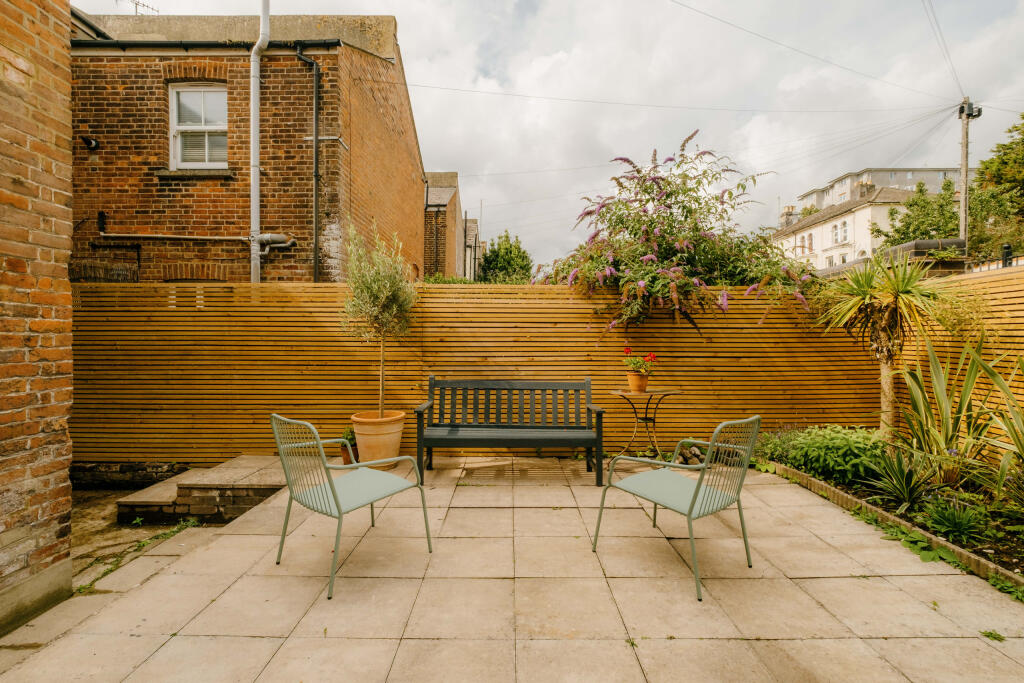 Croft-StLeonards-StainsbyStreet-Garden