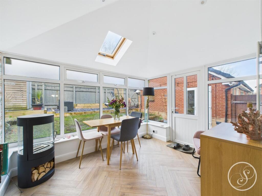 SUN ROOM