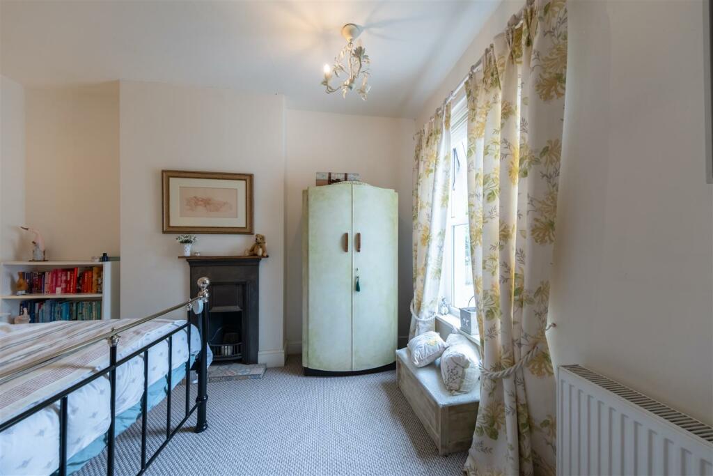 273 London Road-018.jpg