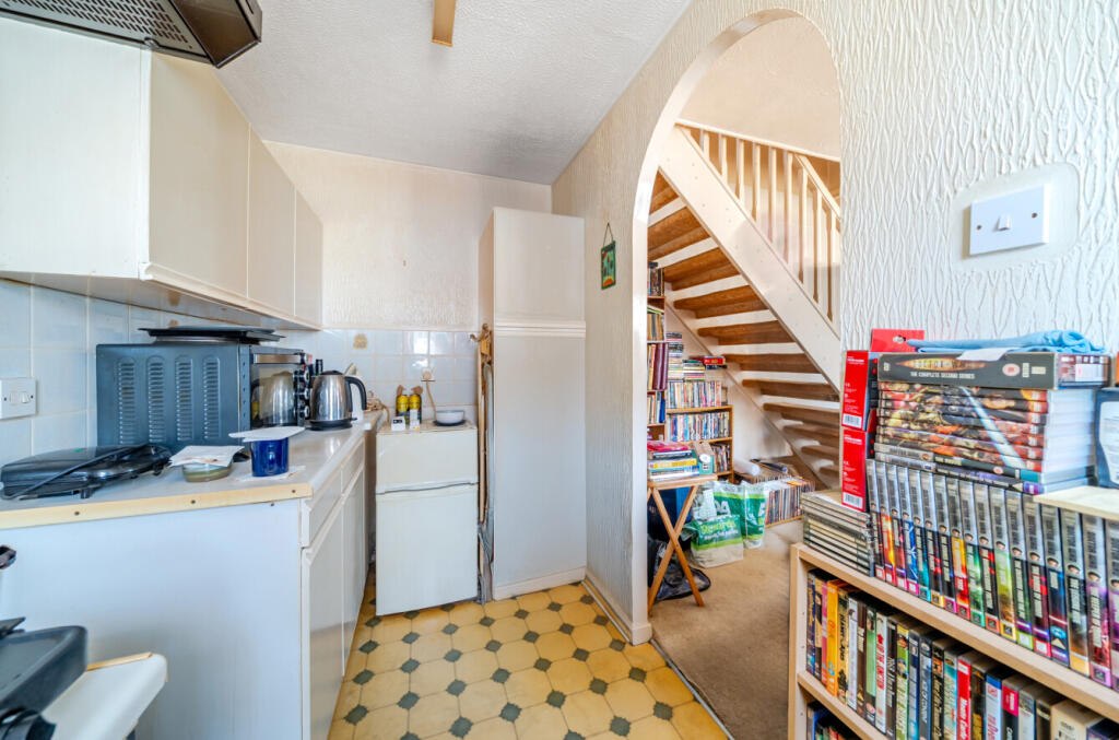 1383833-3-69286cf...