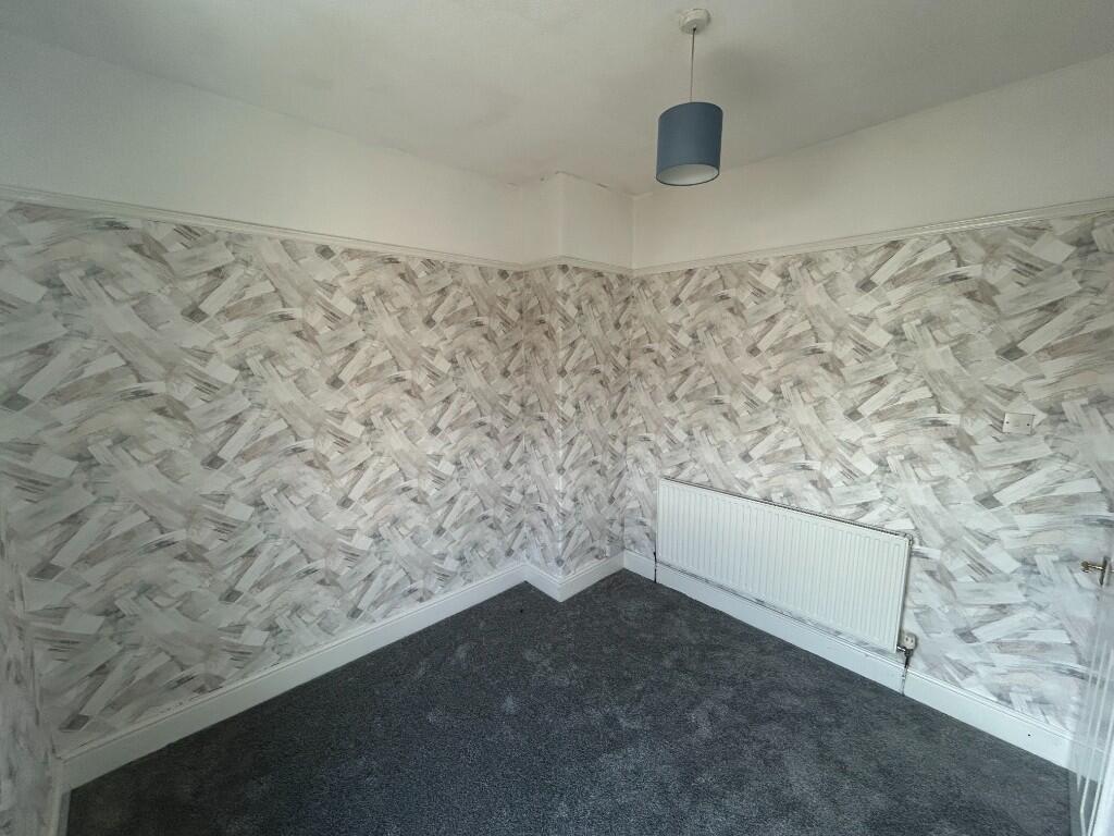 Bedroom (k)