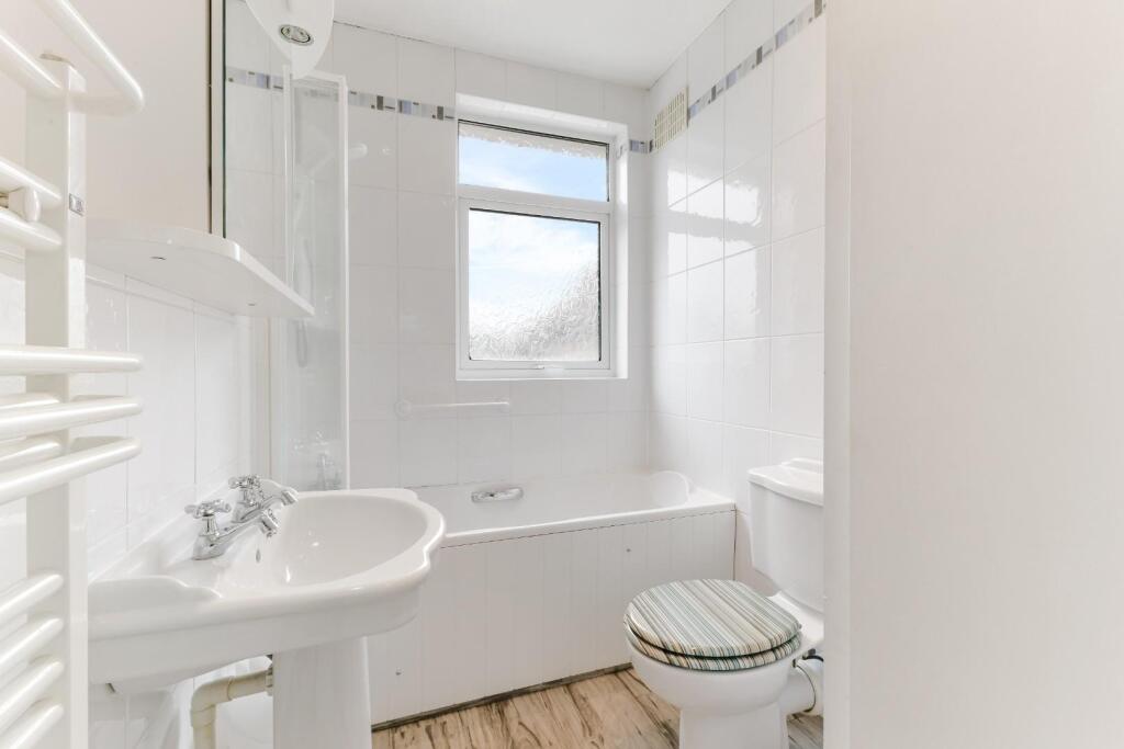 SANDRINGHAM ROAD (3).jpg