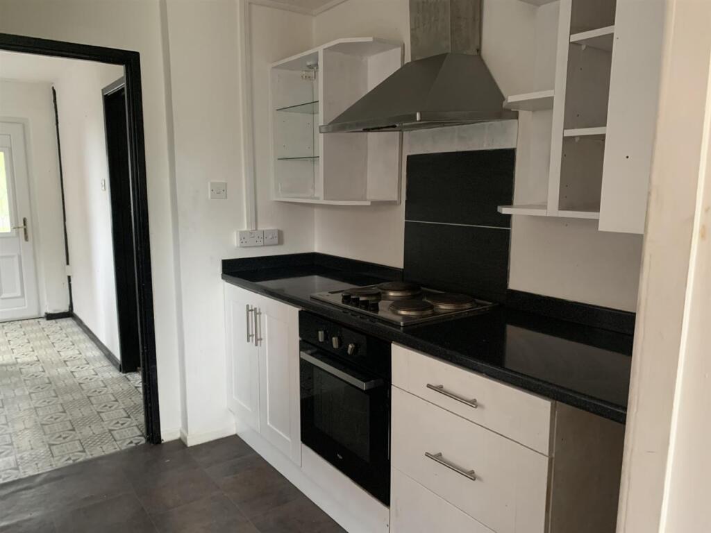 Kitchen1.jpg