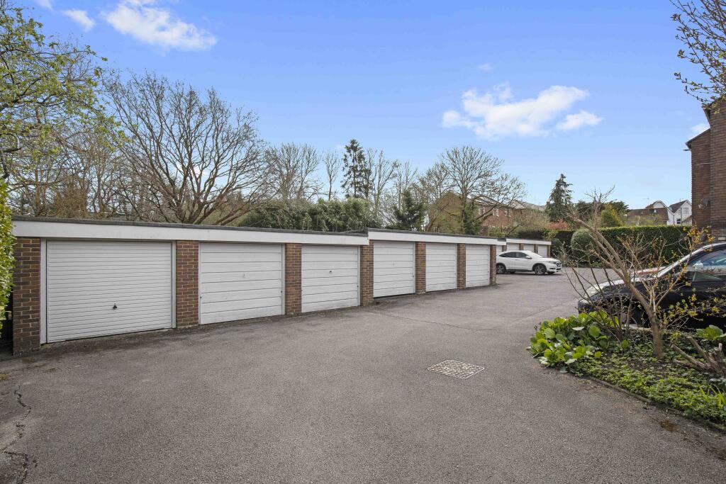 Garage Block