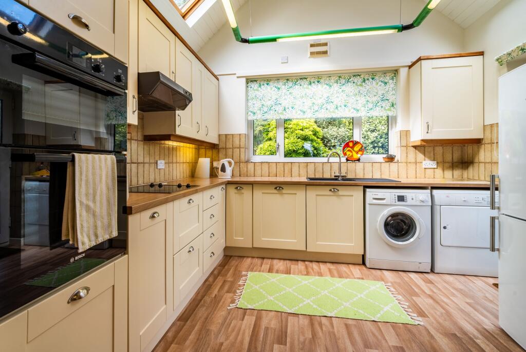 Kitchen / Breakfast Room