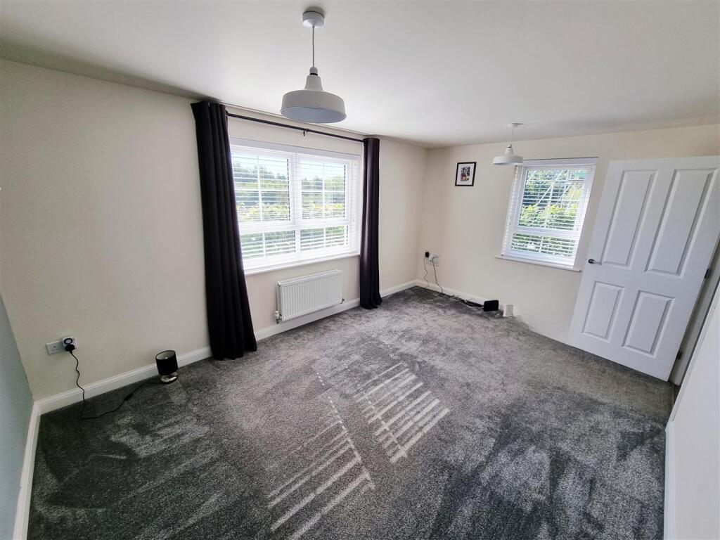Sitting room.jpg
