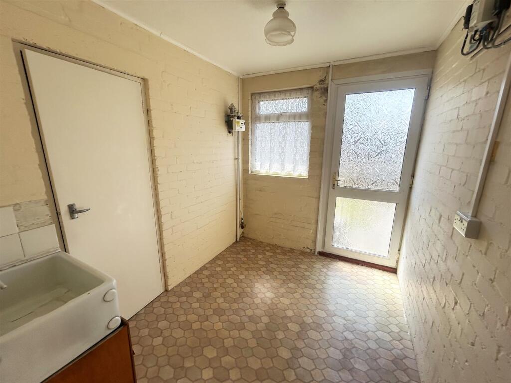 UTILITY ROOM