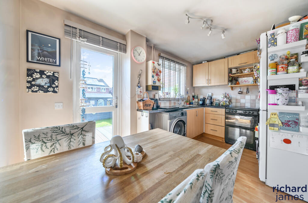 2bd02172538543b982e9e483e6fc93f6