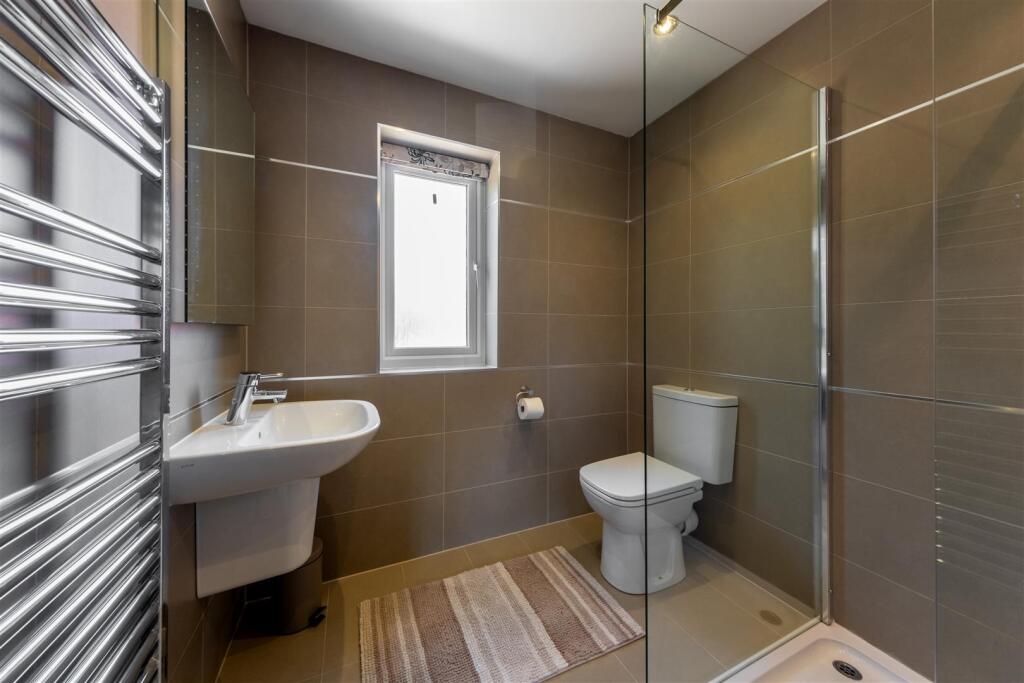 16 The Burrows-024.JPG