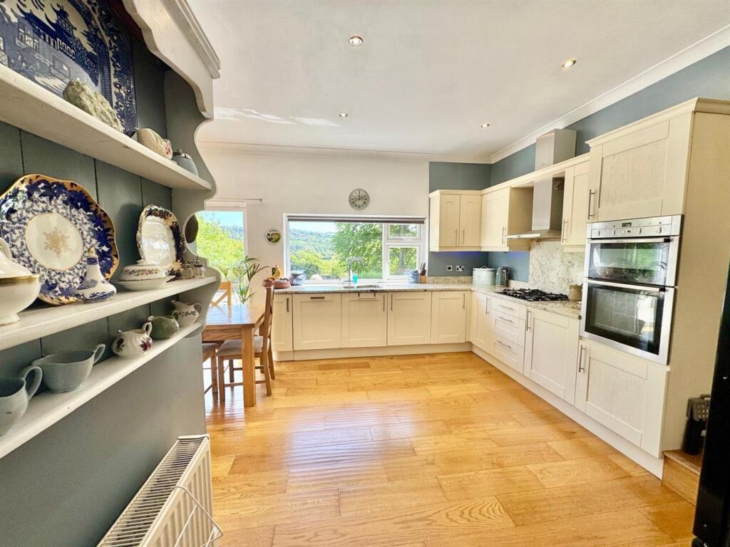 PHOTO-2025-05-11-19-47-19 (19).jpg