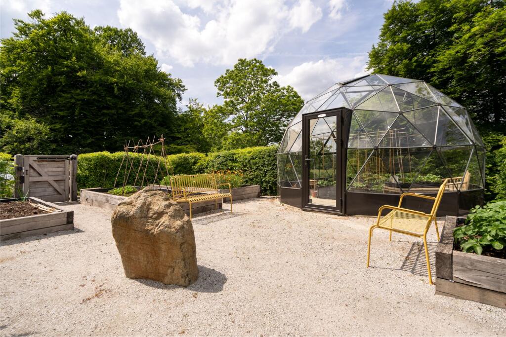 Dome Greenhouse