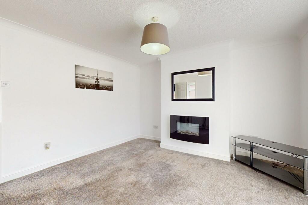 6DavyDrive(Interior)(2of19).jpg