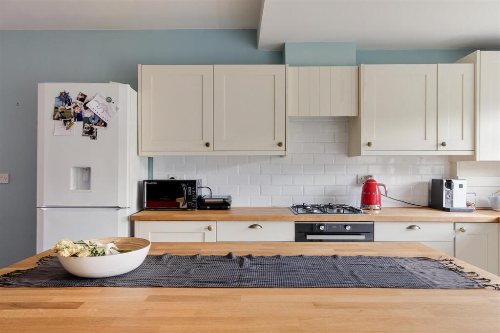 South Esk Road E7