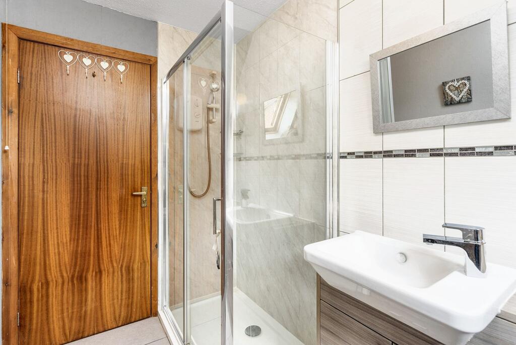 Family Shower Room