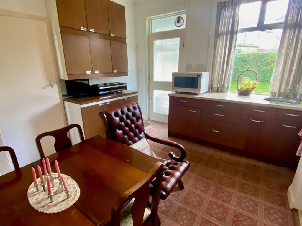 kitchen other.jpg