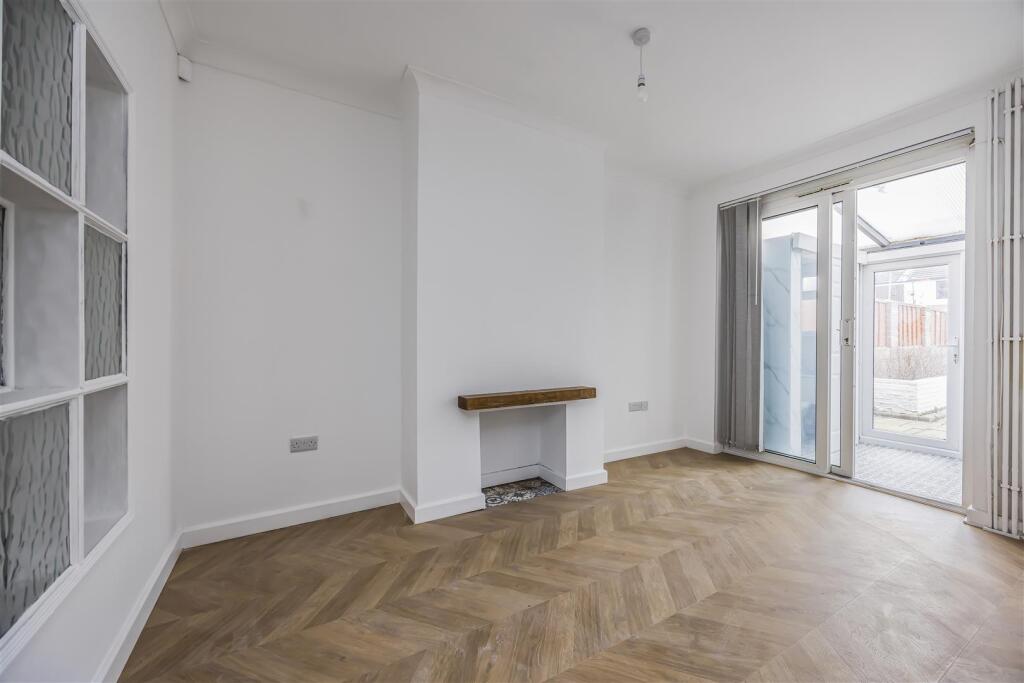 23 Catsfield Road, Milton-PorticoMarketing-Nexa-19