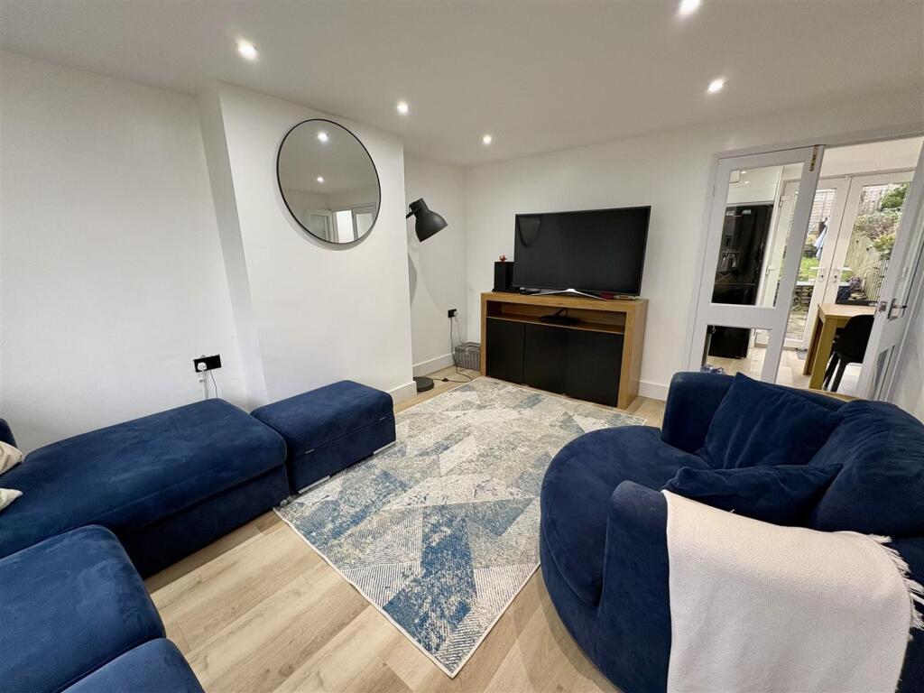 Bramleys Estate Agents - Moorlands Road - Greetlan