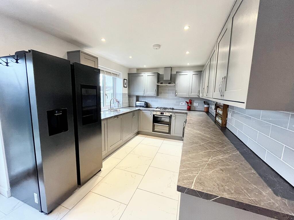 Kitchen / Diner